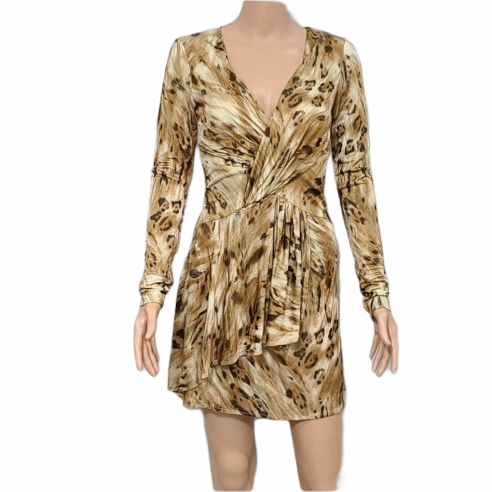 bebe leopard dress  Size XS ‎ double lined plunging neckline long sleeve